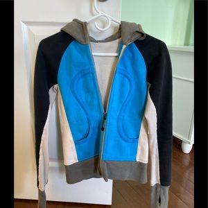 Lululemon Scuba Hoodie!  Size 0!  Colirblick